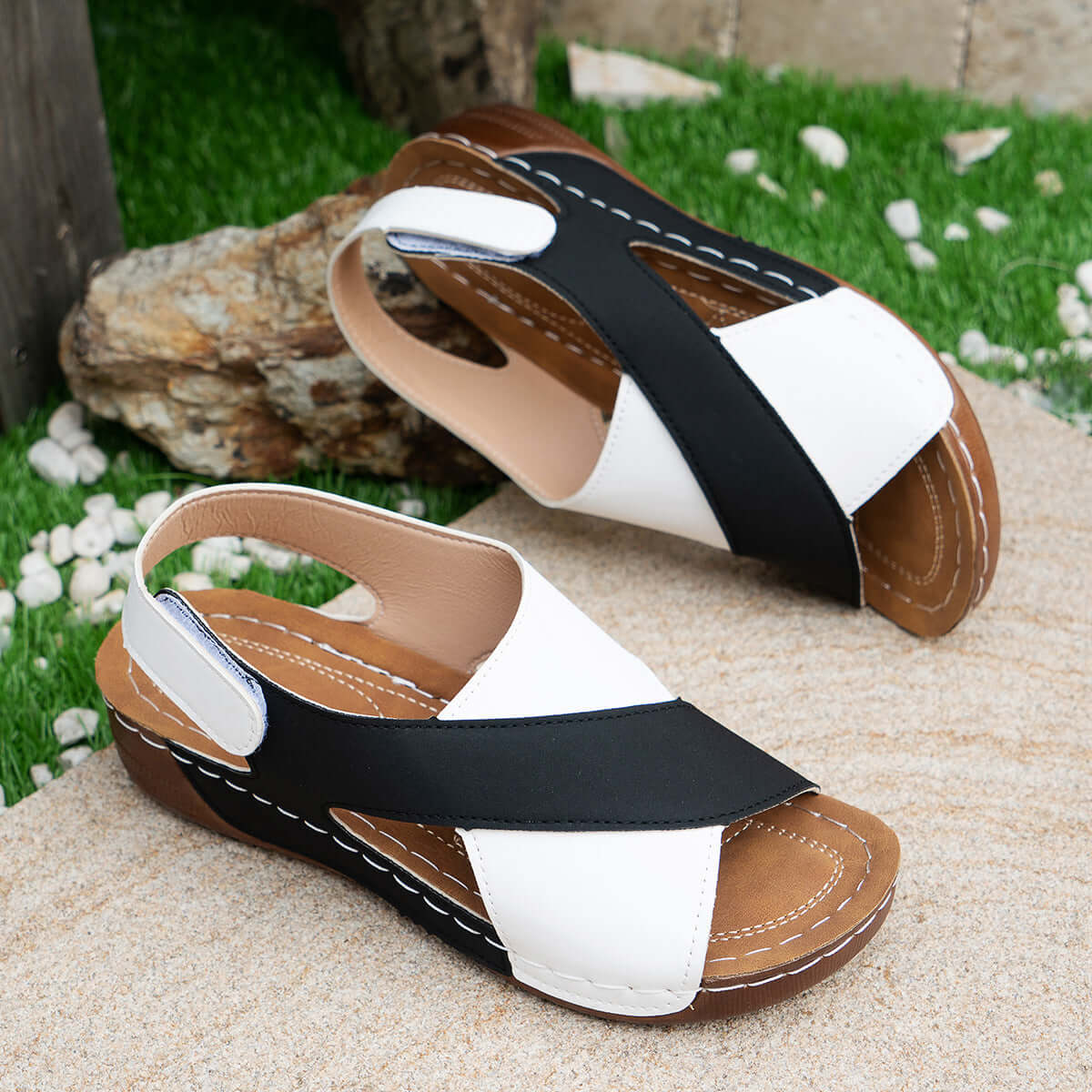 Summer Sandals With Colorblock Cross Strap Design Casual Roman Shoes