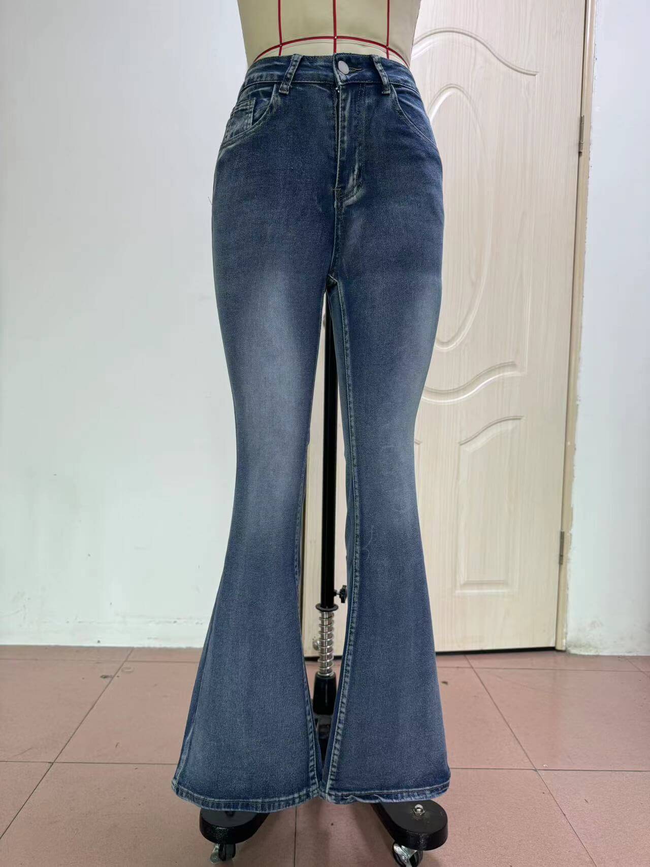 Women's Vintage High Elastic Pocket Embroidered Vintage Jeans