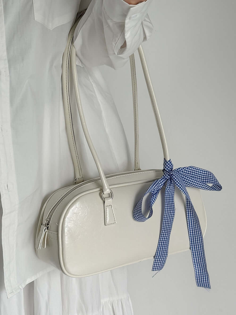 Ballet Style Bow Portable Silver Bag