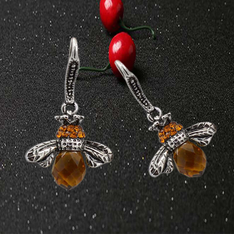 Fashion Simple Animal Shape Bee Crystal Rhinestone Earrings