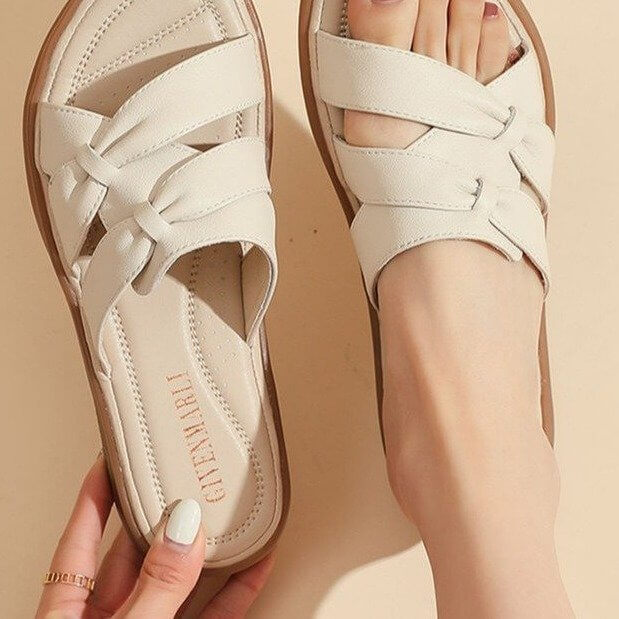 Summer Flat Plus Size Soft Bottom Non Slip Tendon Bottom Soft Leather Sandals