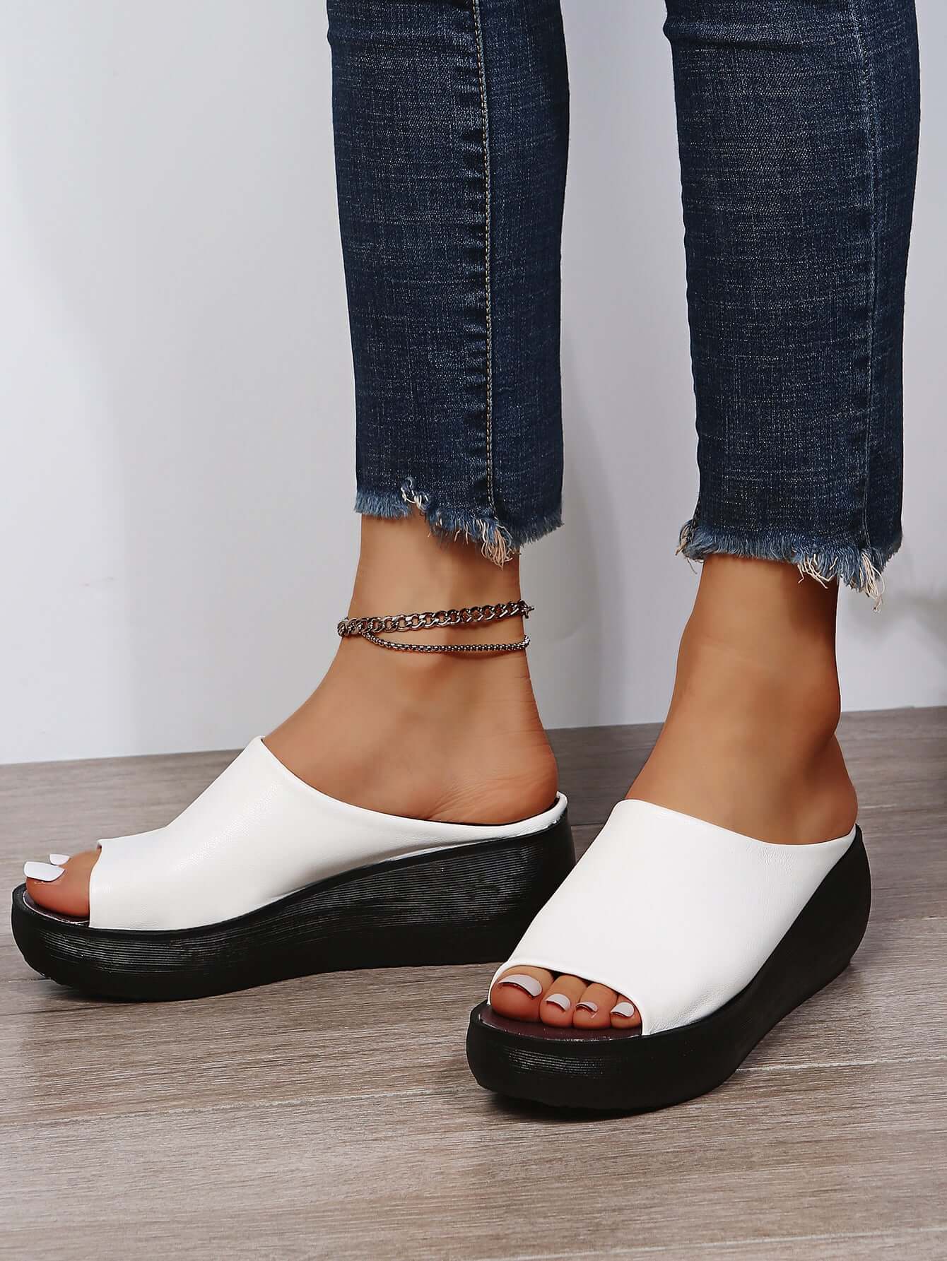 Fashion Personality Women's Platform Retro Sandals