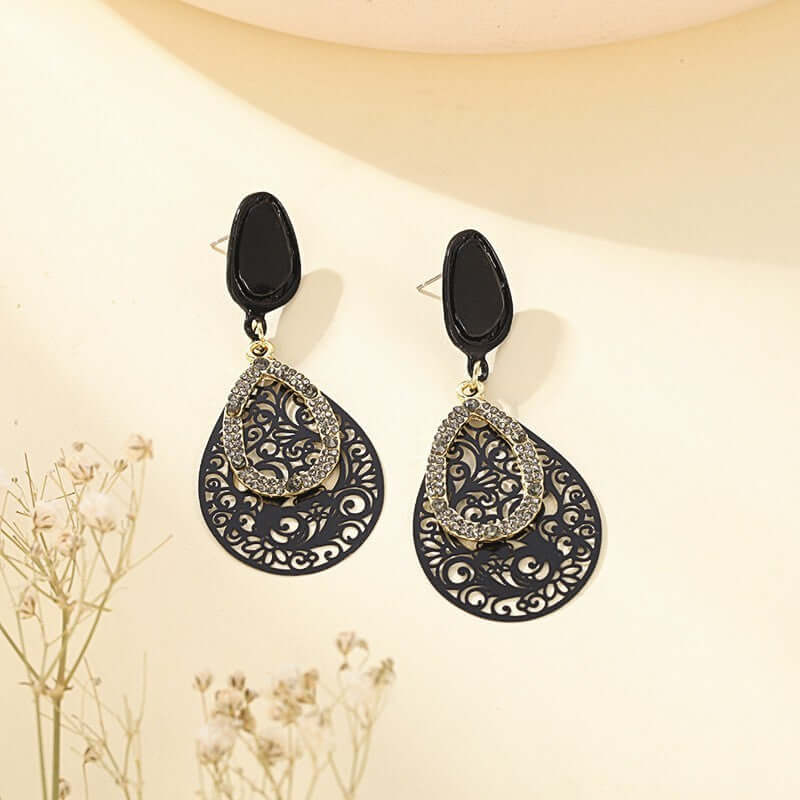 Hollow Pattern Water Droplet Retro Earrings With Exaggerated Temperament, Niche Metal Cold Style Earrings