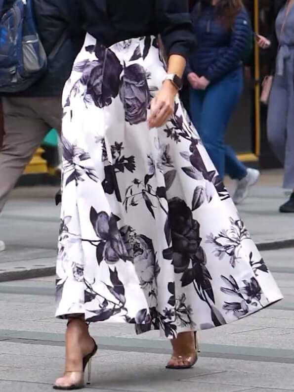 Solid Color Long Sleeved Shirt & Printed Wide Skirt Suit