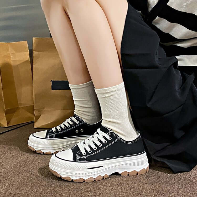 Spring And Autumn Low Top Lace Up Casual Women's Shoe