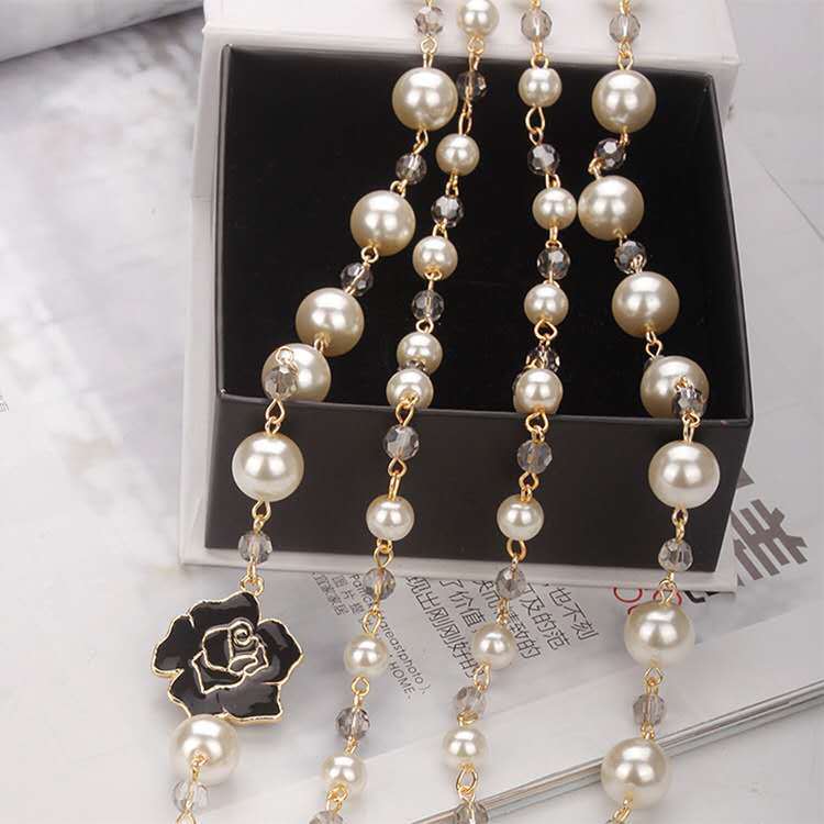 Long ++Fashion Exaggerated Temperamental Big Brand Pearl Pendant Necklace