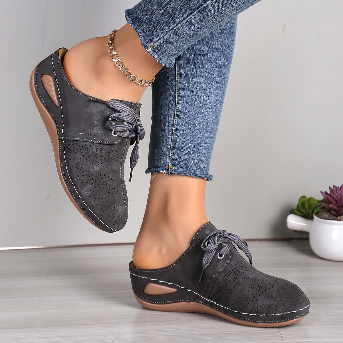 Summer Baotou Lace Up Slippers Outdoor Hollow Out Wedges Slippers For Women Sports Shoes